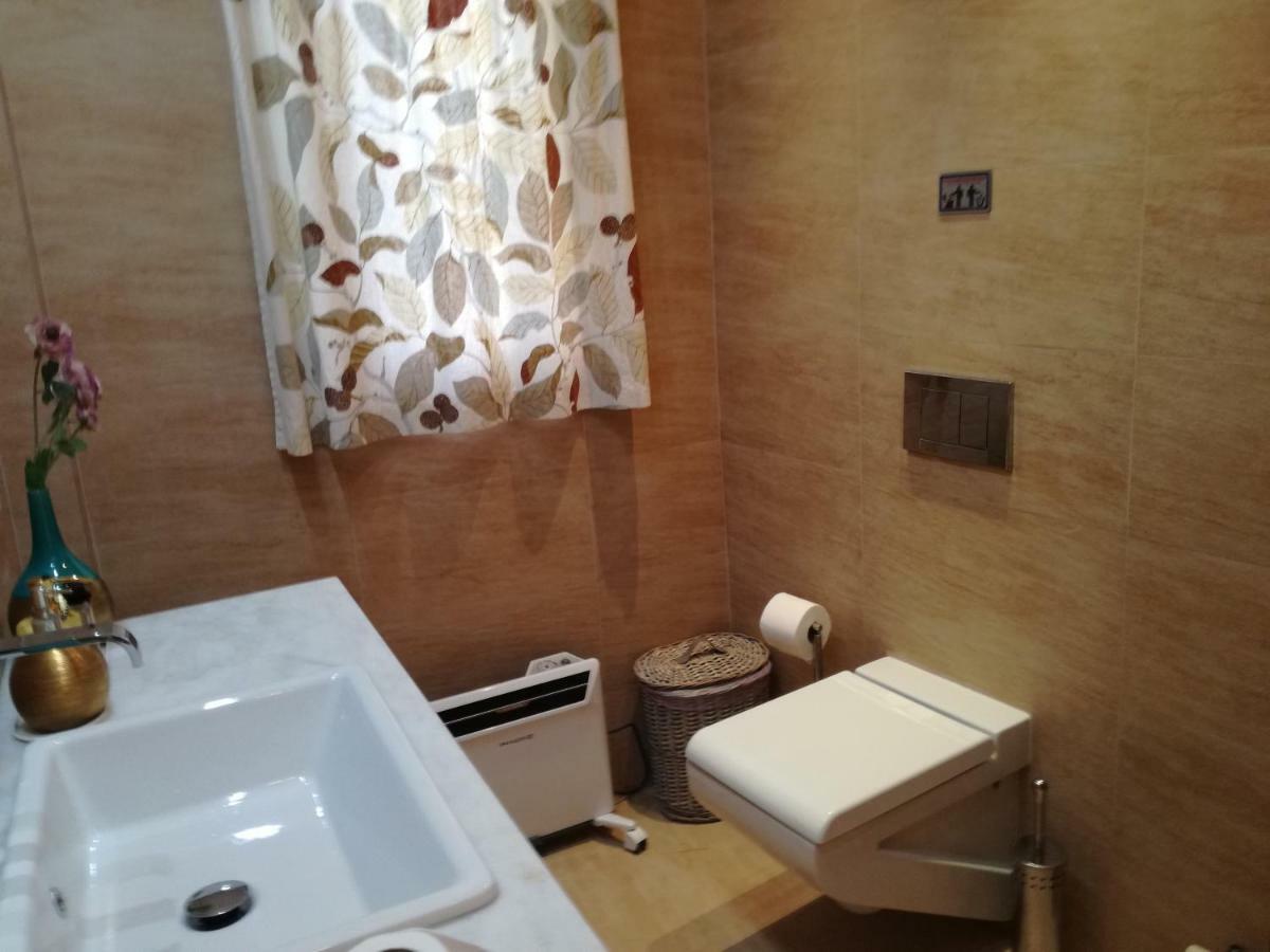 Maria'S House Apartment เอเธนส์ ภายนอก รูปภาพ